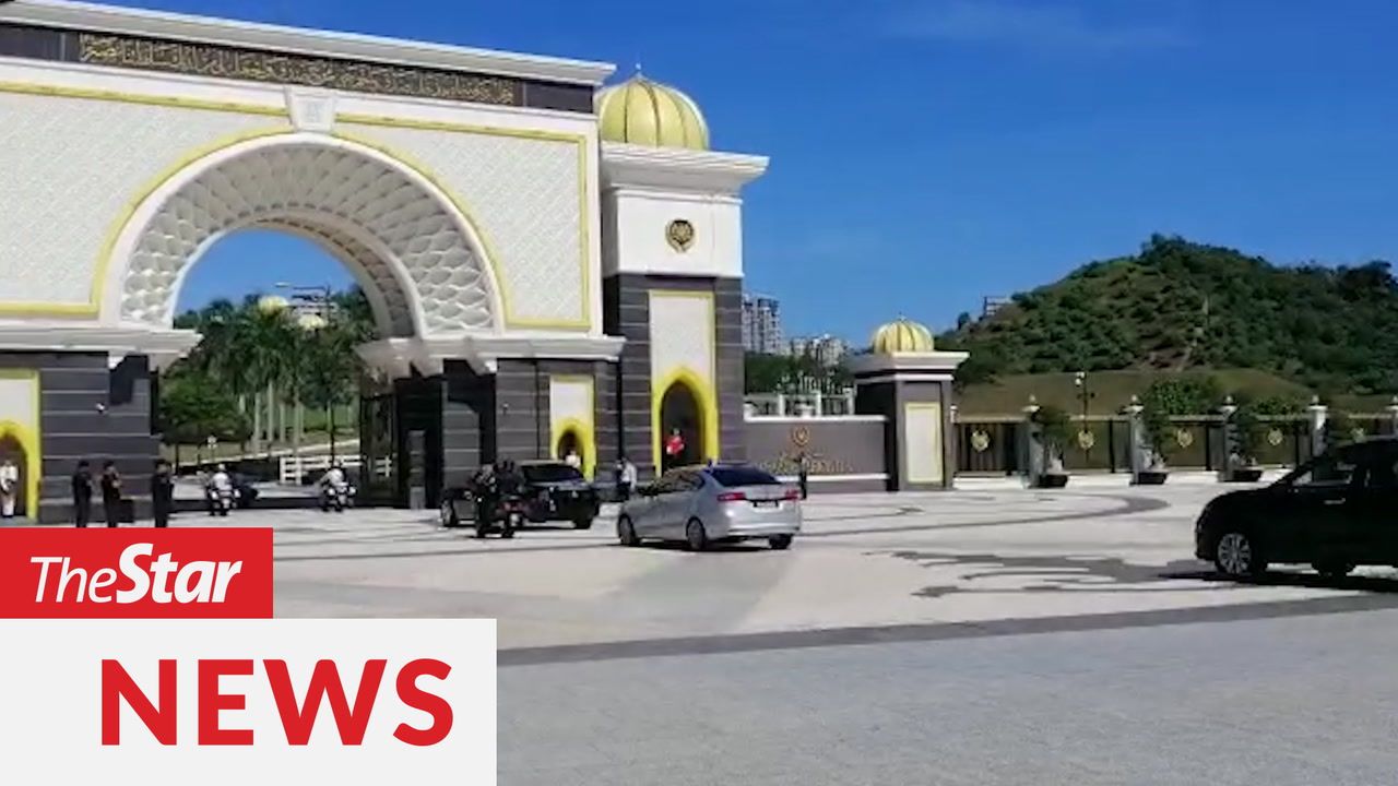 Malay Rulers At Istana Negara For Special Meeting Thestartv Com