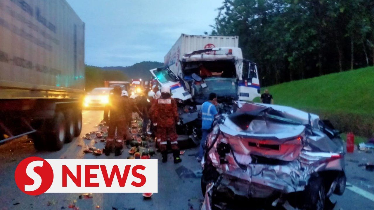 Woman killed in fivevehicle accident in Johor