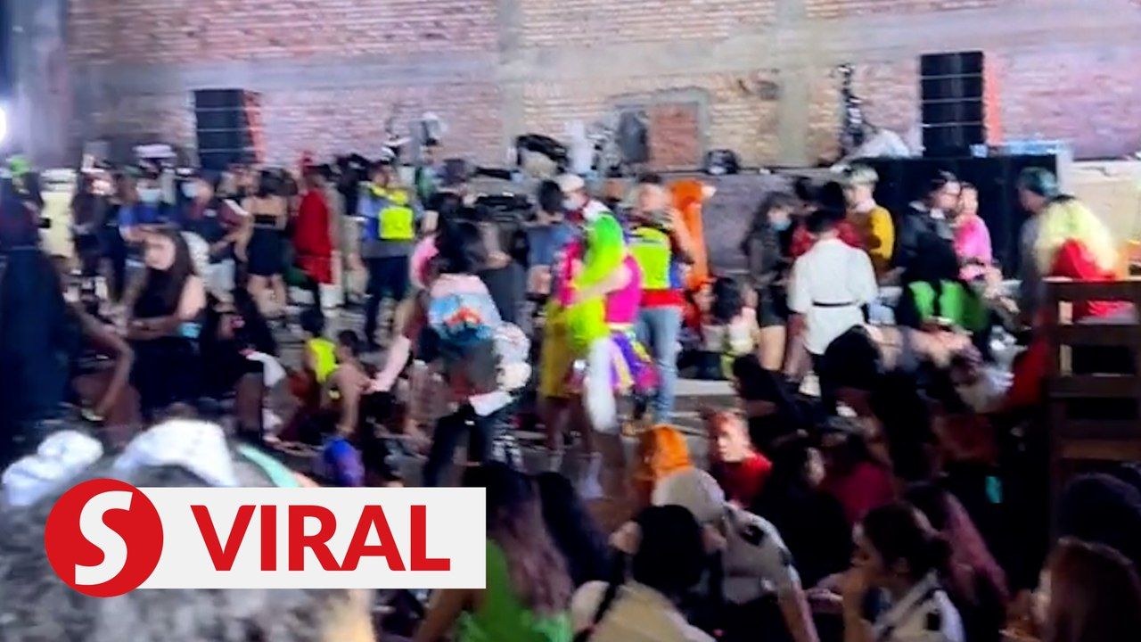 Jawi has detained 20 men for dressing in drag, say KL cops