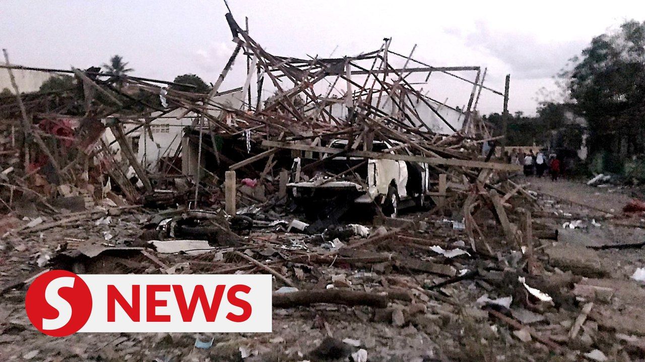 At least 10 people killed and more than 100 injured as firecrackers ...