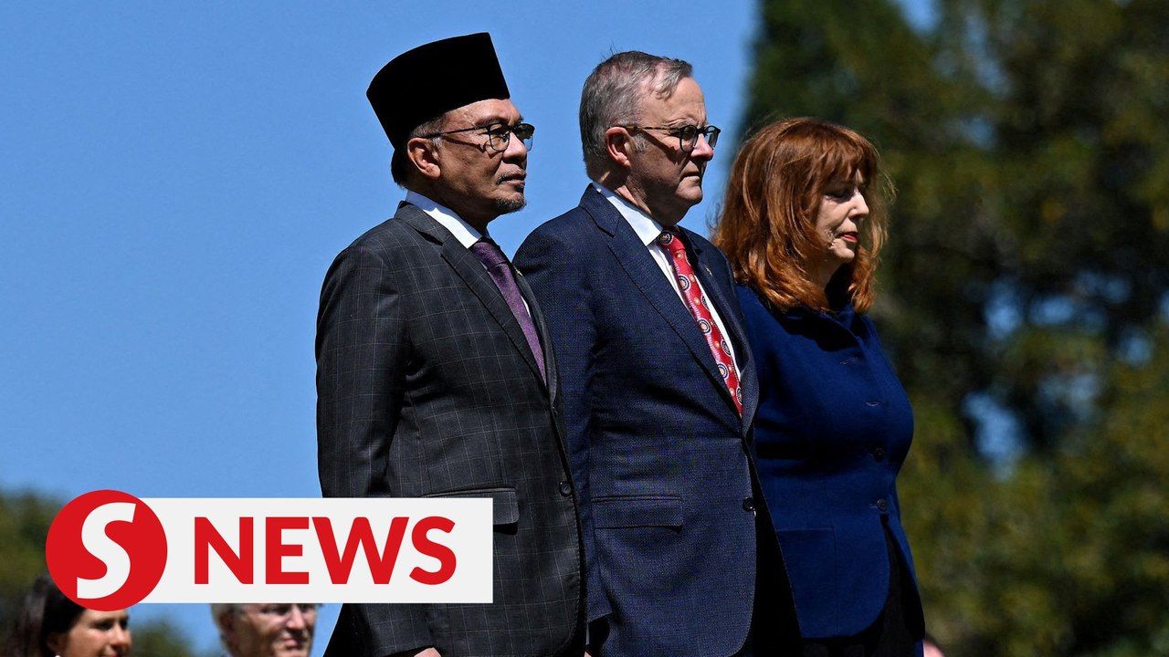Anwar accorded ceremonial welcome in Melbourne | TheStarTV.com