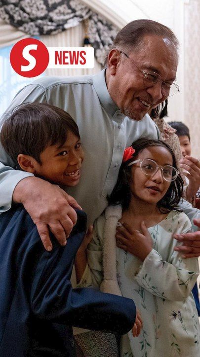 Anwar brings grandkids to office after they complain he's seldom home ...