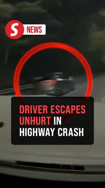 Driver gets into accident while racing in Johor | TheStarTV.com