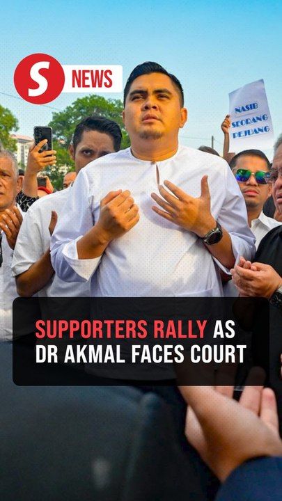 Crowd of supporters swells as Dr Akmal expected to be charged in Bukit ...